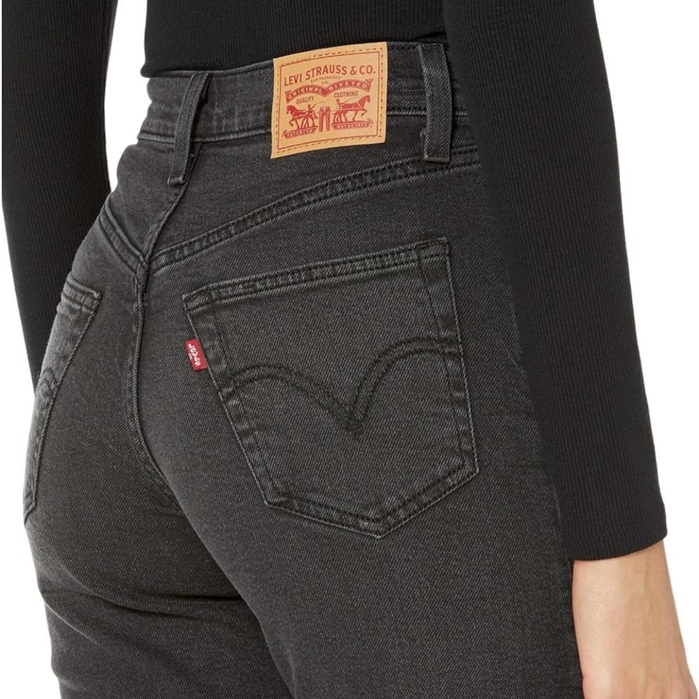 Levi’s ribcage straight ankle jeans
